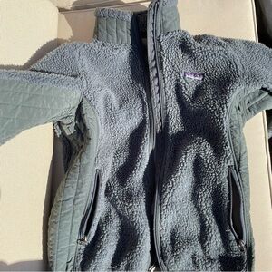 Patagonia Gray and Olive Fleece Jacket